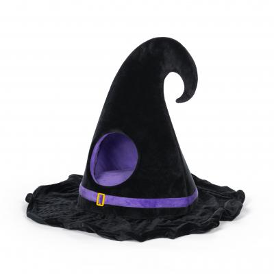 Hazel's Haunted Hat Hideaway