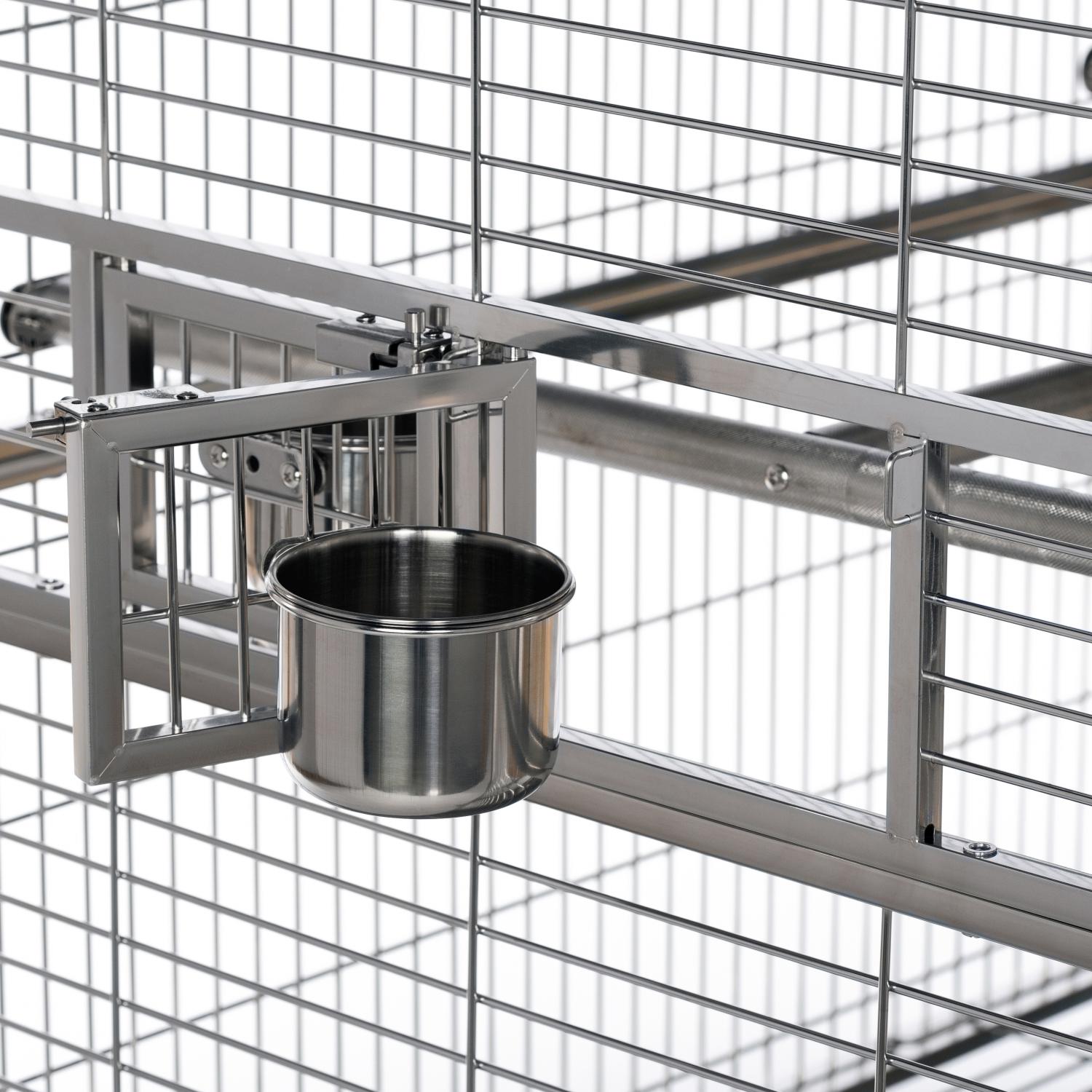 A closer look at Stainless Steel Parrot Cage Cleaning System
